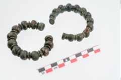 Foto von Bronzeknotenarmreif (NHMW-PRAE-024788)